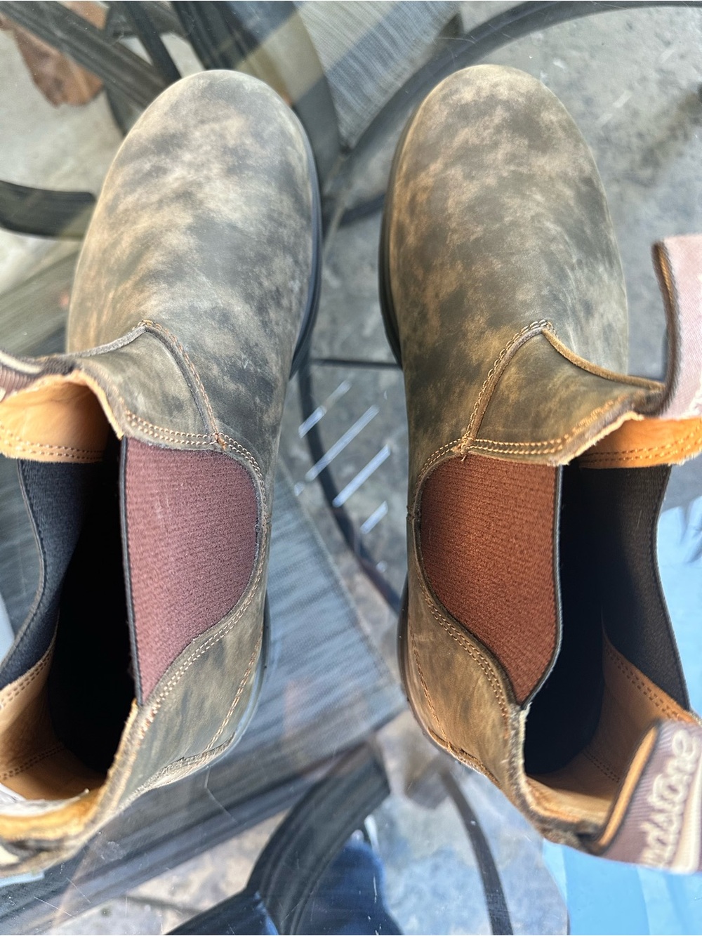 Blundstone’s Rustic Brown Chelsea Boots - Picture 4 of 10